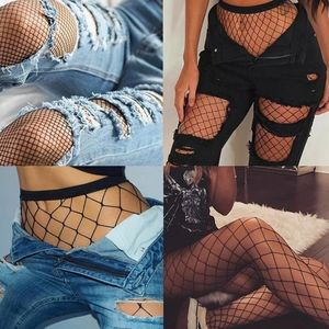 🌺 Black Fishnet Pantyhose